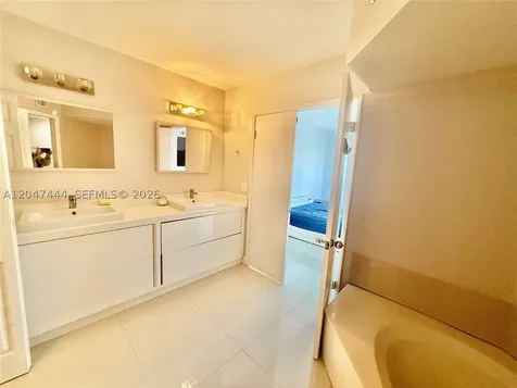 19195 NE 36th Court Aventura FL 33180