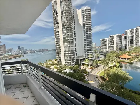 19195 NE 36th Court Aventura FL 33180