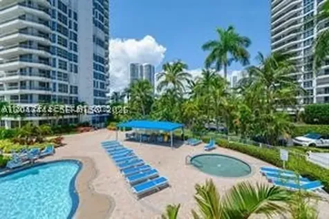 19195 NE 36th Court Aventura FL 33180
