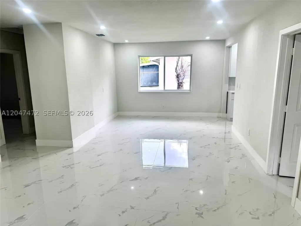 2150 N 66th Avenue Hollywood FL 33024