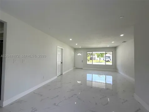 2150 N 66th Avenue Hollywood FL 33024