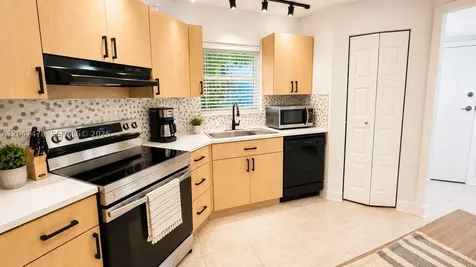 6655 W Broward Boulevard Plantation FL 33317