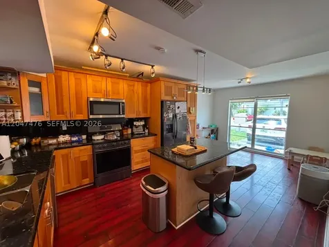 926 NE 27th Avenue Hallandale Beach FL 33009