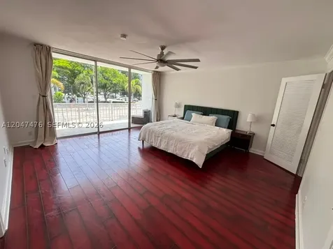 926 NE 27th Avenue Hallandale Beach FL 33009