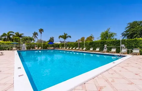 926 NE 27th Avenue Hallandale Beach FL 33009