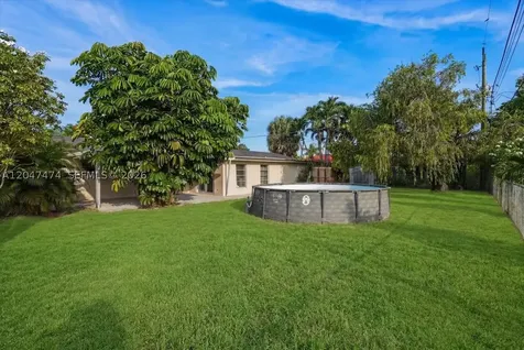 7850 W 16th Avenue Hialeah FL 33014