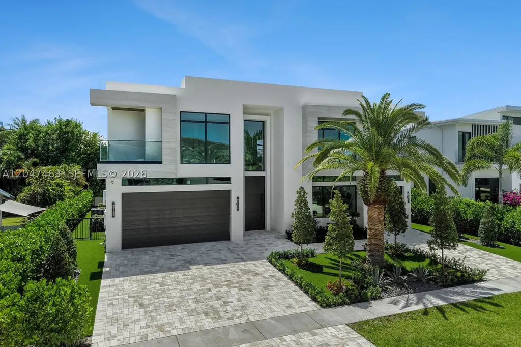 1051 NE 2nd Terrace Boca Raton FL 33432