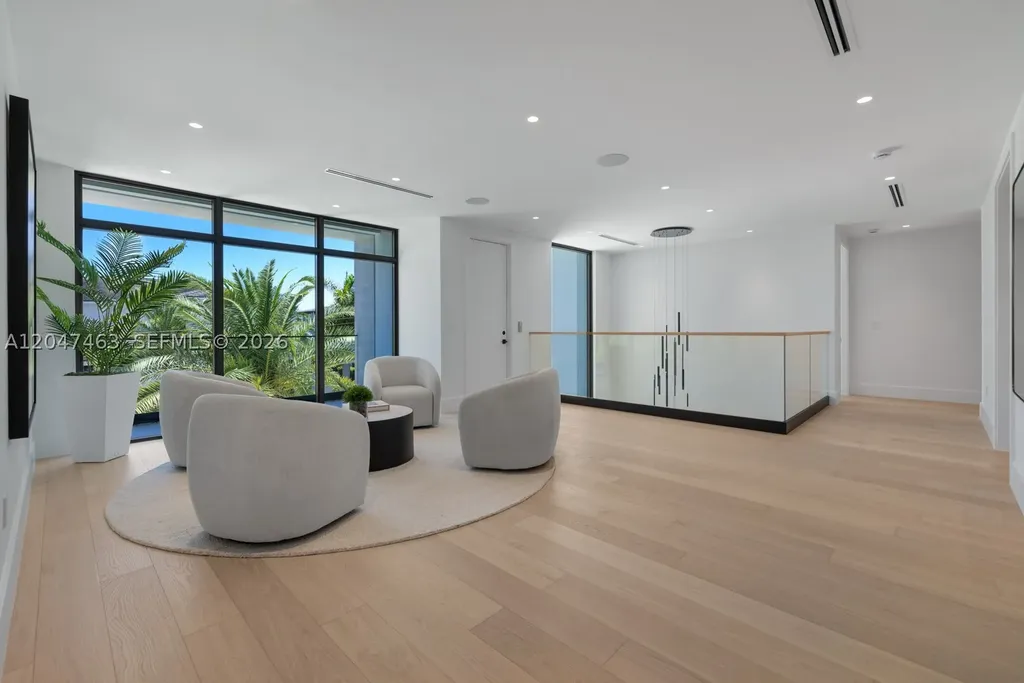 1051 NE 2nd Terrace Boca Raton FL 33432