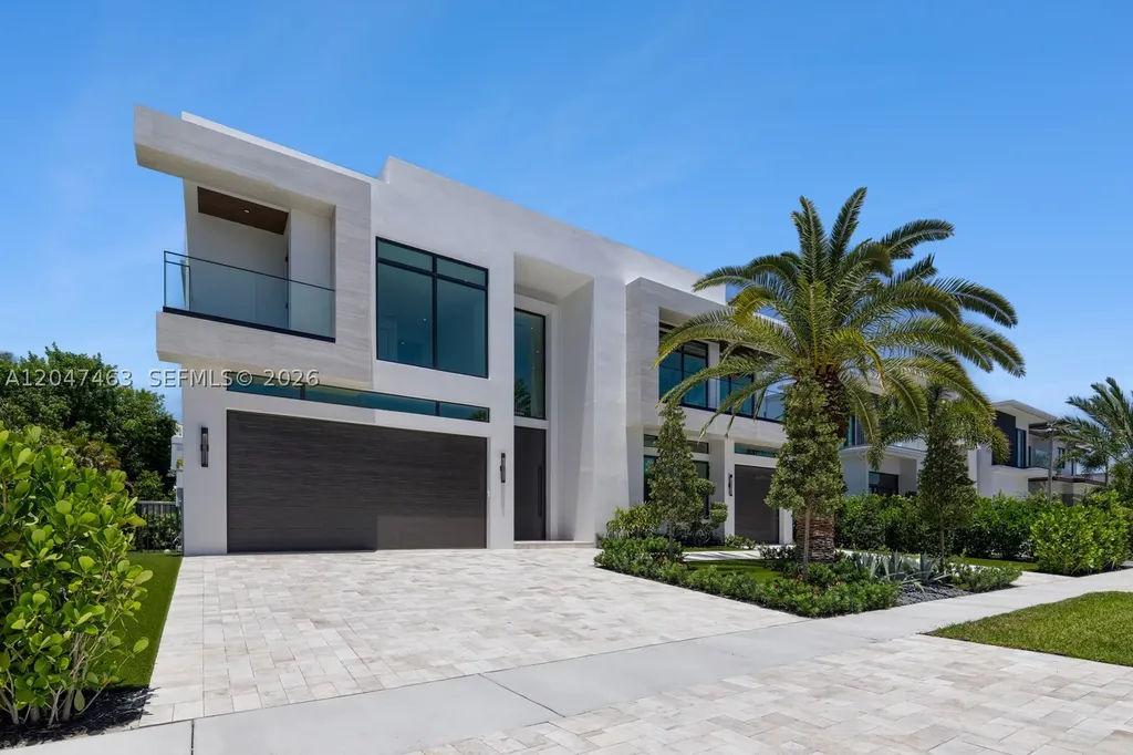 1051 NE 2nd Terrace Boca Raton FL 33432