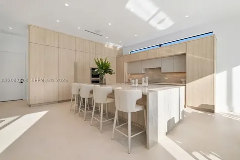 1051 NE 2nd Terrace Boca Raton FL 33432