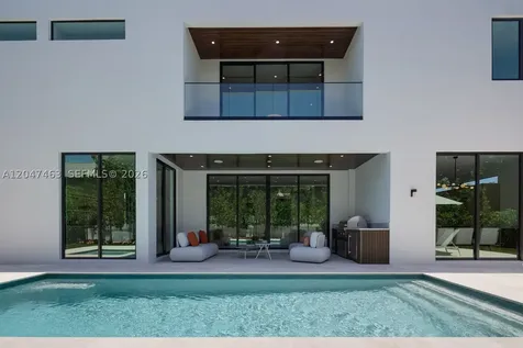 1051 NE 2nd Terrace Boca Raton FL 33432