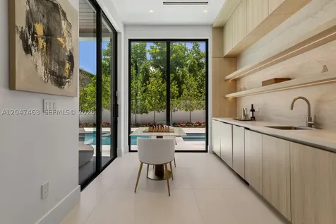 1051 NE 2nd Terrace Boca Raton FL 33432