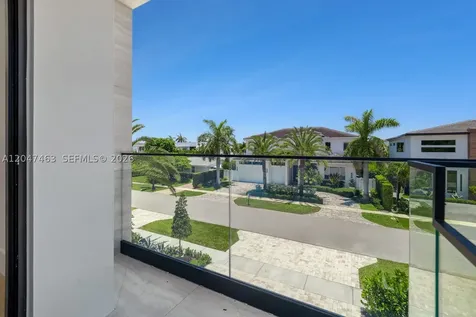 1051 NE 2nd Terrace Boca Raton FL 33432