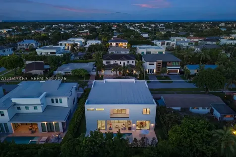 1051 NE 2nd Terrace Boca Raton FL 33432