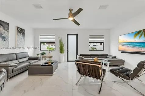 3538 W 108th Street Hialeah FL 33018