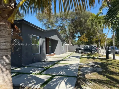 6700 NW 5th Avenue Miami FL 33150