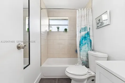 10381 N Kendall Drive Miami FL 33176