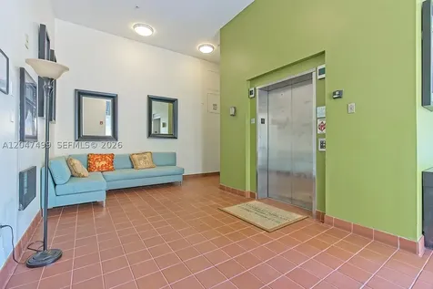 7285 SW 90th Street Miami FL 33156