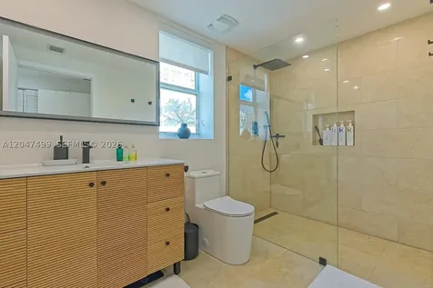 7285 SW 90th Street Miami FL 33156