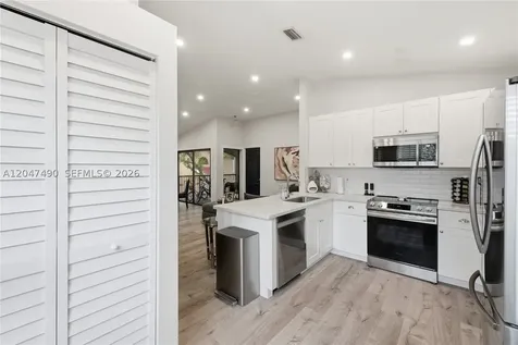 11862 NW 11th Street Pembroke Pines FL 33026