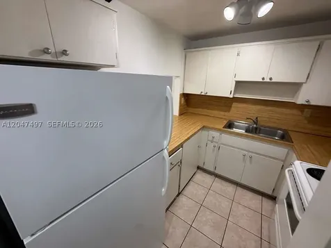 10000 NW 80th Court Hialeah Gardens FL 33016