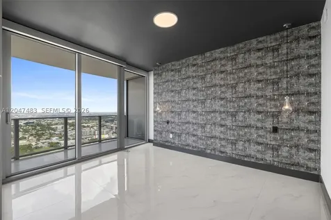 488 NE 18th Street Miami FL 33132