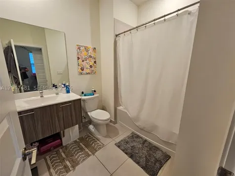 8195 NW 104th Avenue Doral FL 33178