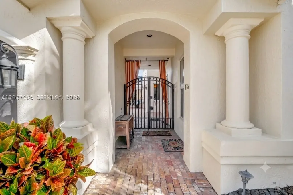 375 SW 16th Street Boca Raton FL 33432