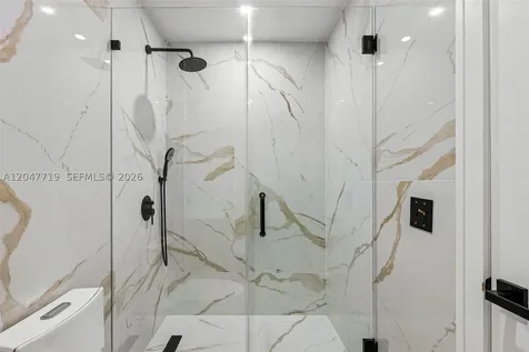 7811 Carlyle Avenue Miami Beach FL 33141