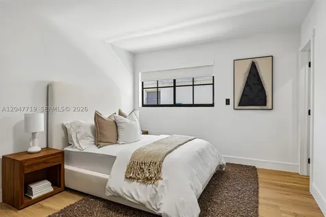 7811 Carlyle Avenue Miami Beach FL 33141