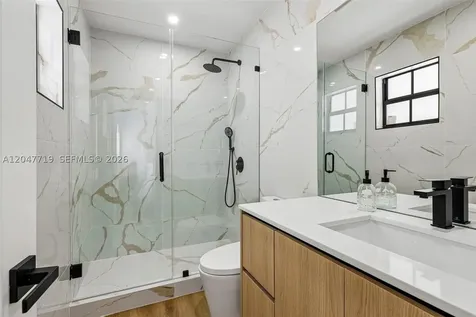 7811 Carlyle Avenue Miami Beach FL 33141