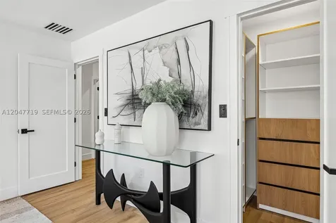 7811 Carlyle Avenue Miami Beach FL 33141