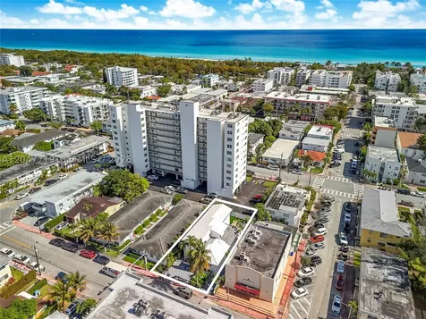 7811 Carlyle Avenue Miami Beach FL 33141