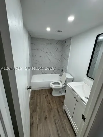 492 NW 165th St Road Miami FL 33169