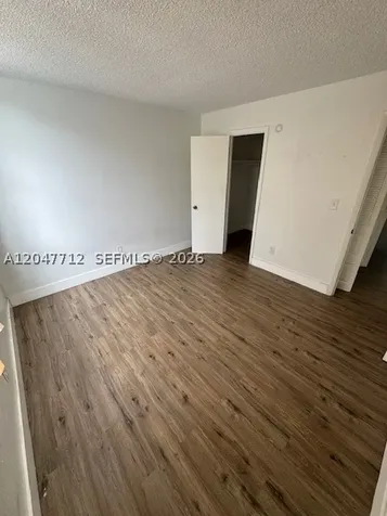 492 NW 165th St Road Miami FL 33169