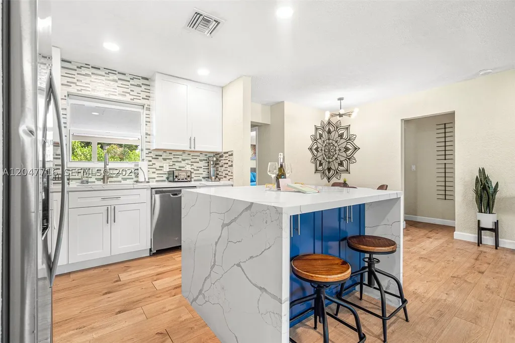 190 NE 21st Street Boca Raton FL 33431
