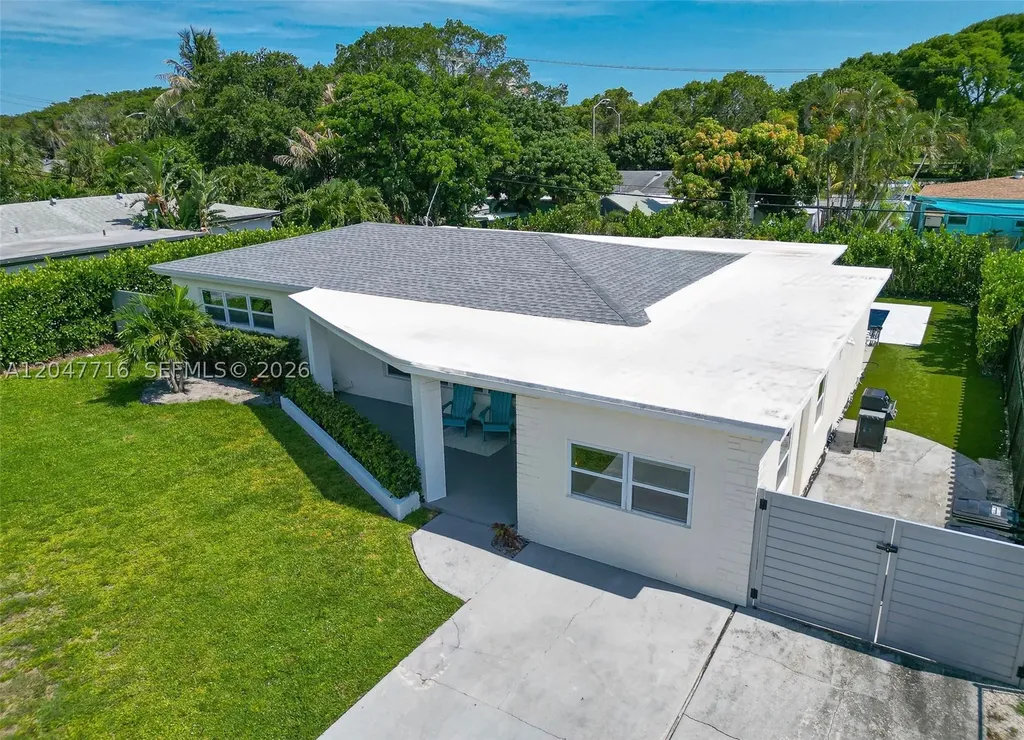 190 NE 21st Street Boca Raton FL 33431