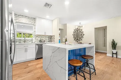 190 NE 21st Street Boca Raton FL 33431