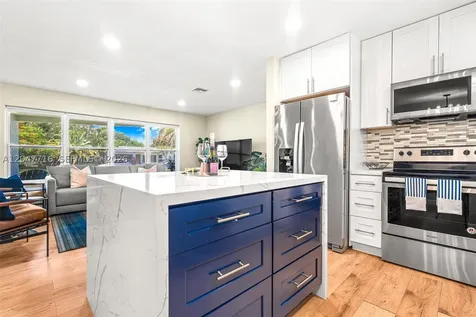 190 NE 21st Street Boca Raton FL 33431