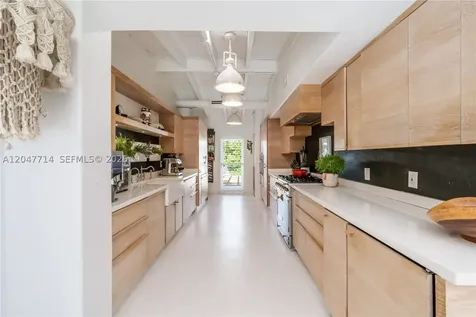 330 Gulf Road Key Biscayne FL 33149