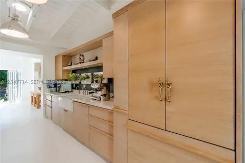 330 Gulf Road Key Biscayne FL 33149