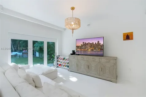 330 Gulf Road Key Biscayne FL 33149