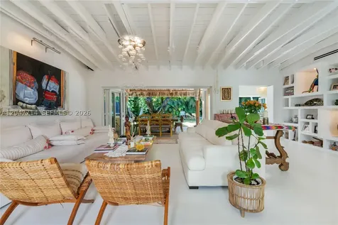330 Gulf Road Key Biscayne FL 33149
