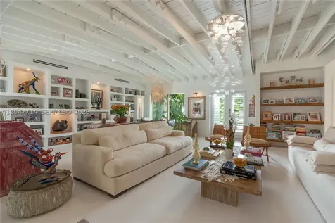 330 Gulf Road Key Biscayne FL 33149