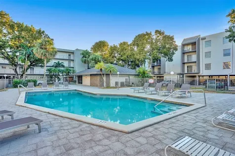 1595 NE 135th Street North Miami FL 33161