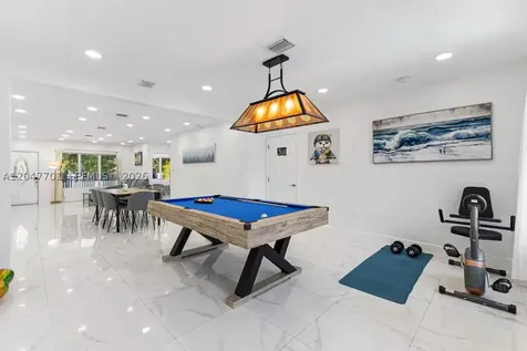 1240 NE 159th Street North Miami Beach FL 33162