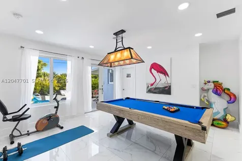 1240 NE 159th Street North Miami Beach FL 33162