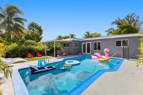 1240 NE 159th Street North Miami Beach FL 33162