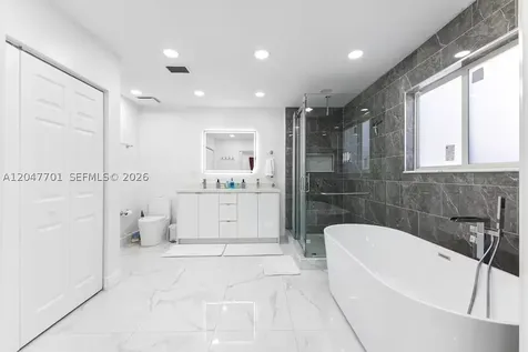 1240 NE 159th Street North Miami Beach FL 33162