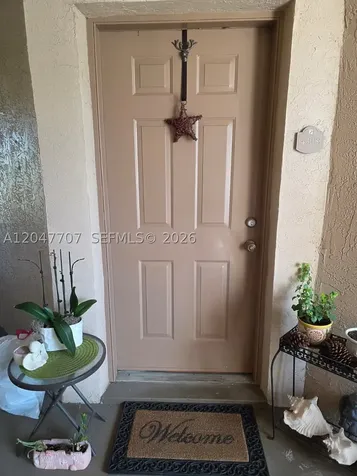 2846 S University Drive Davie FL 33328